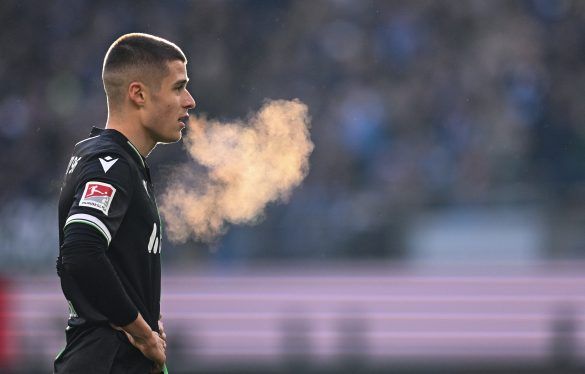 hamburger-sv-v-hannover-96-second-bundesliga-585x374
