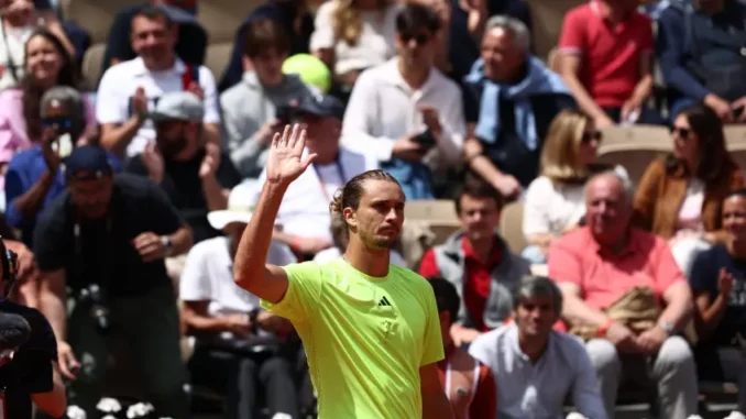 watch-alexander-zverev-wins-then-holds-psgs-champions-league-trophy (1)